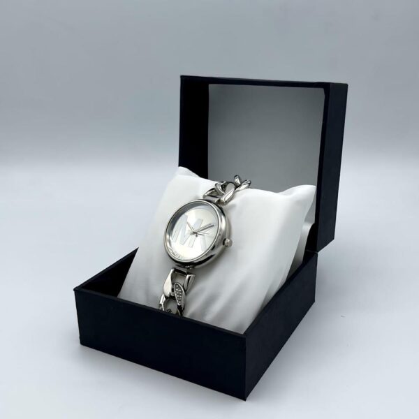 Women's stainless steel analogue watch - Image 2
